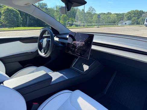 Used 2026 Tesla Model Y Performance AWD/4WD image 14