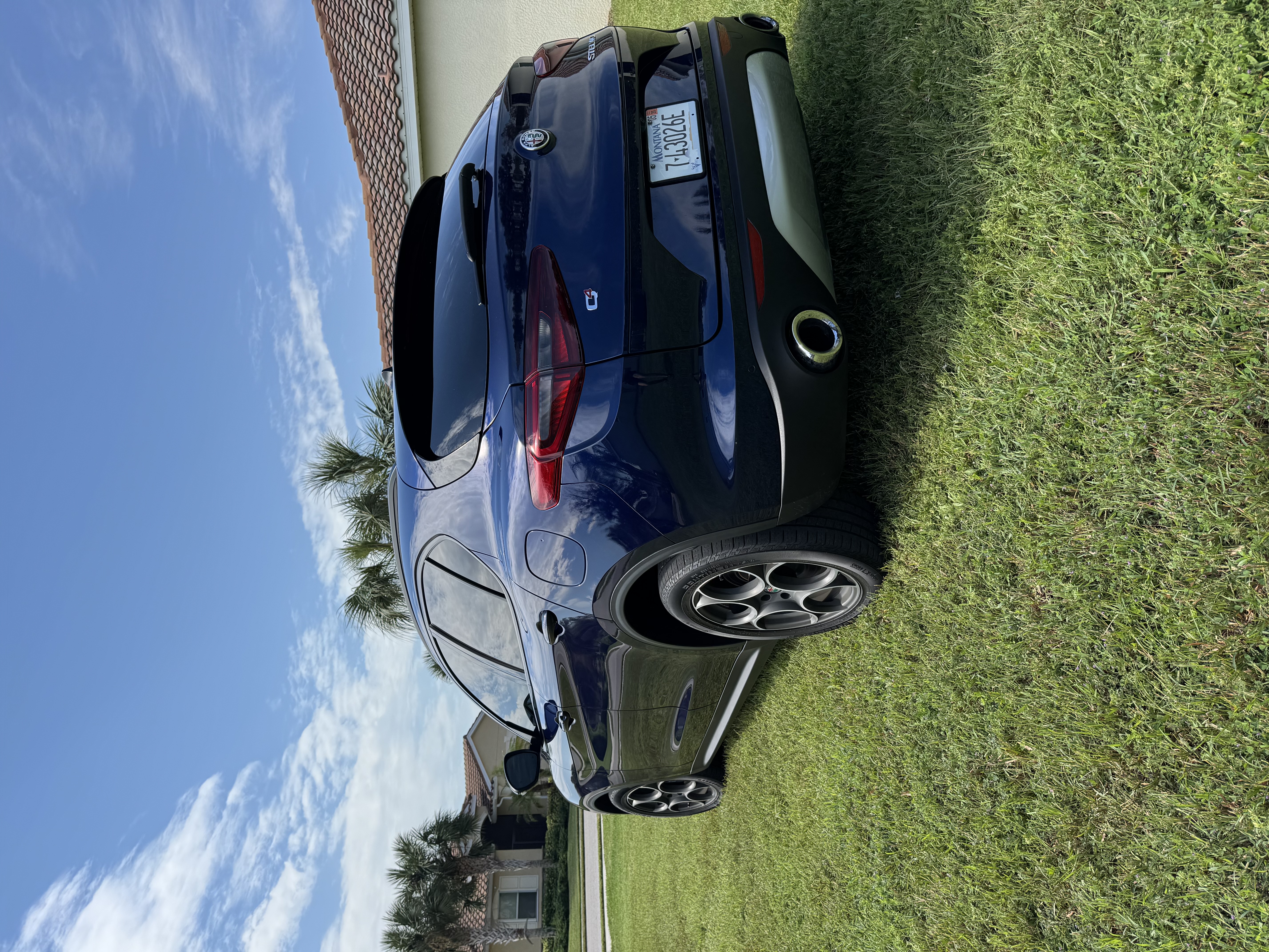Used 2018 Alfa Romeo Stelvio Sport w/ Quick Order Package 22J Sport AWD/4WD image 10