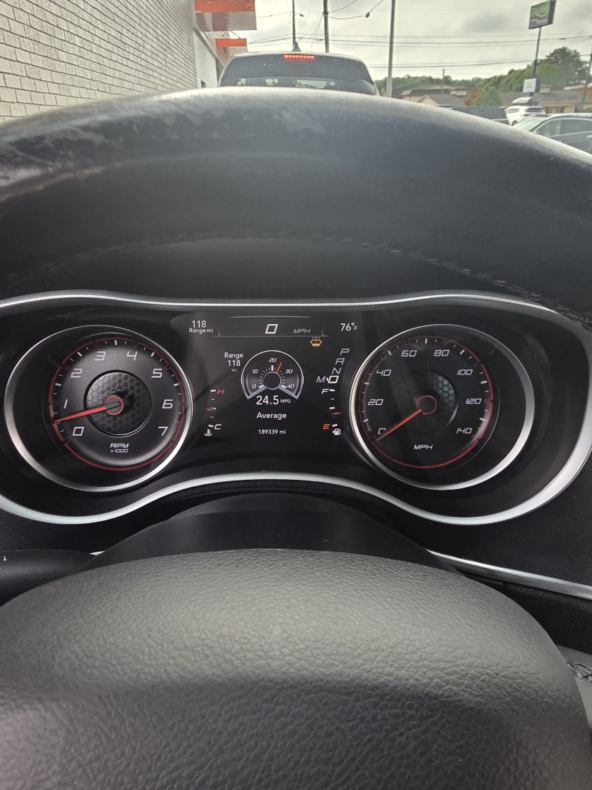 Used 2017 Dodge Charger SXT w/ Plus Group RWD image 13