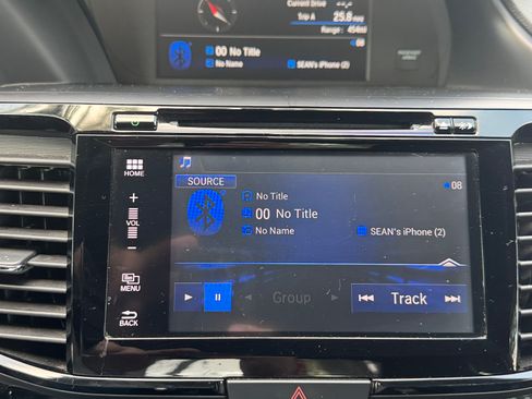Used 2017 Honda Accord EX-L image 23