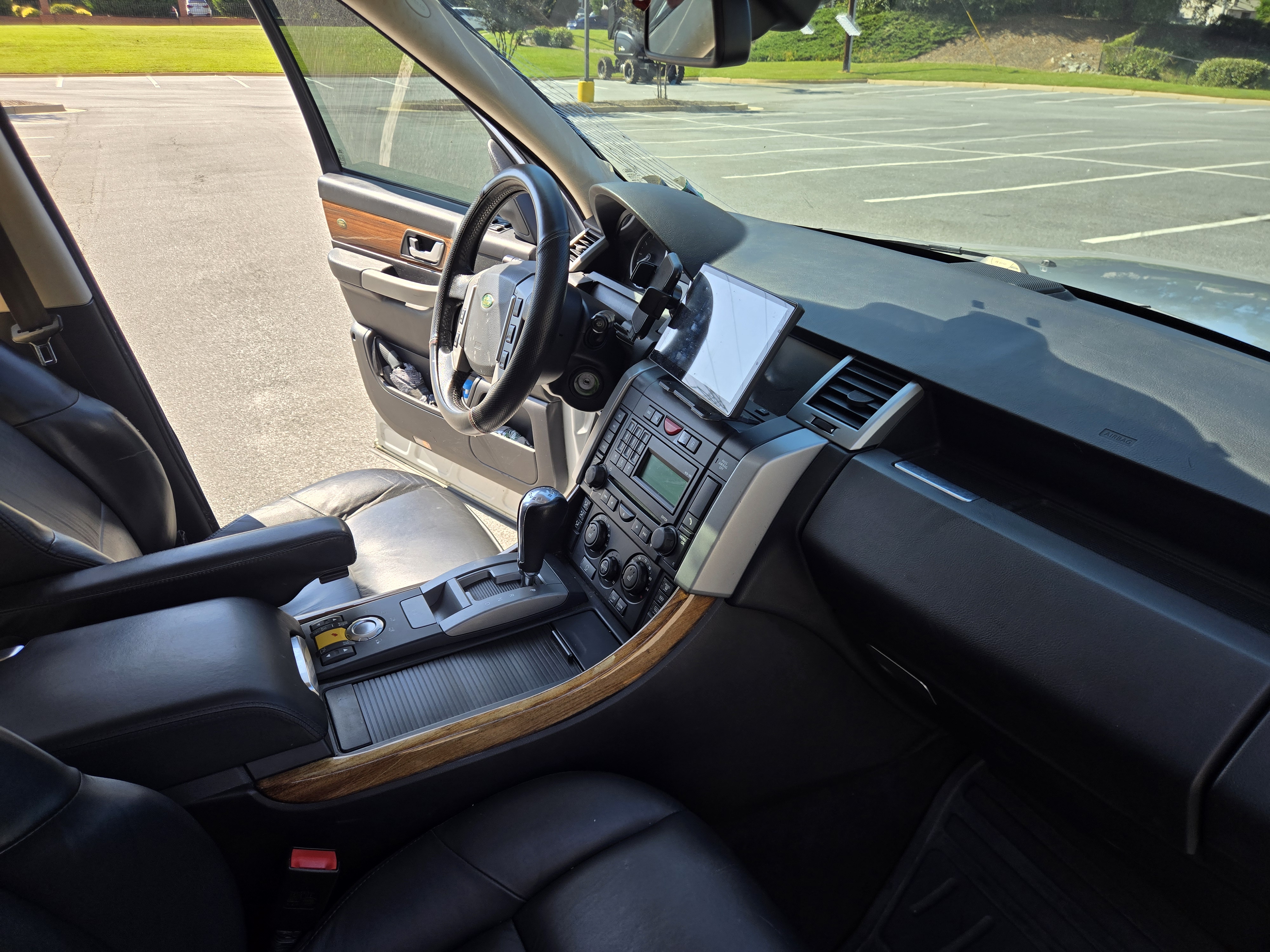 Used 2008 Land Rover Range Rover Sport HSE AWD/4WD image 19
