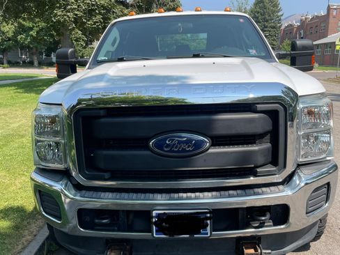 Used 2015 Ford F250 XL w/ Power Equipment Group AWD/4WD image 4