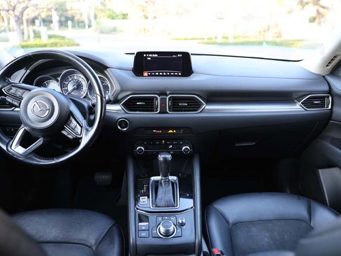 Used 2020 MAZDA CX-5 Touring image 12