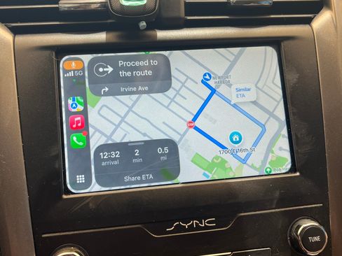Used 2019 Ford Fusion SE FWD image 11