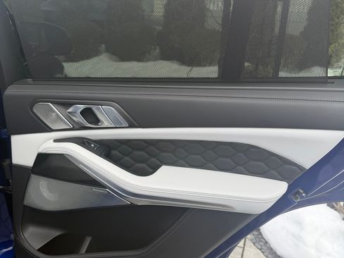 Used 2020 BMW X5 M Competition w/ Executive Package image 19