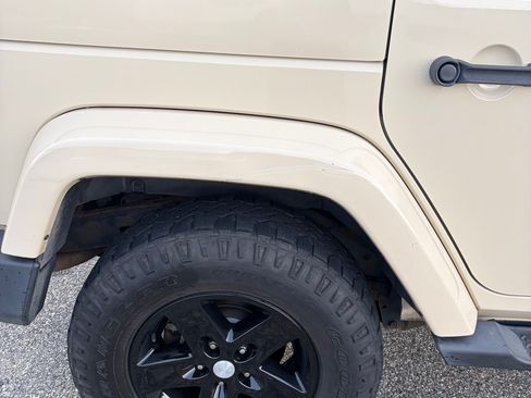 Used 2011 Jeep Wrangler Unlimited Sport AWD/4WD image 12