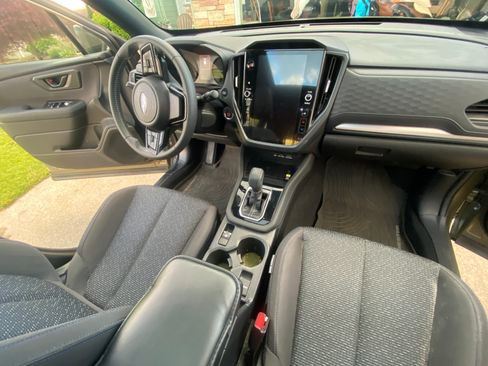Used 2025 Subaru Forester Premium AWD/4WD image 4