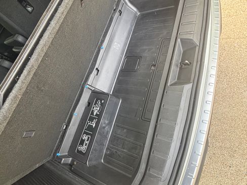 Used 2020 Subaru Ascent Limited w/ Technology Package image 14