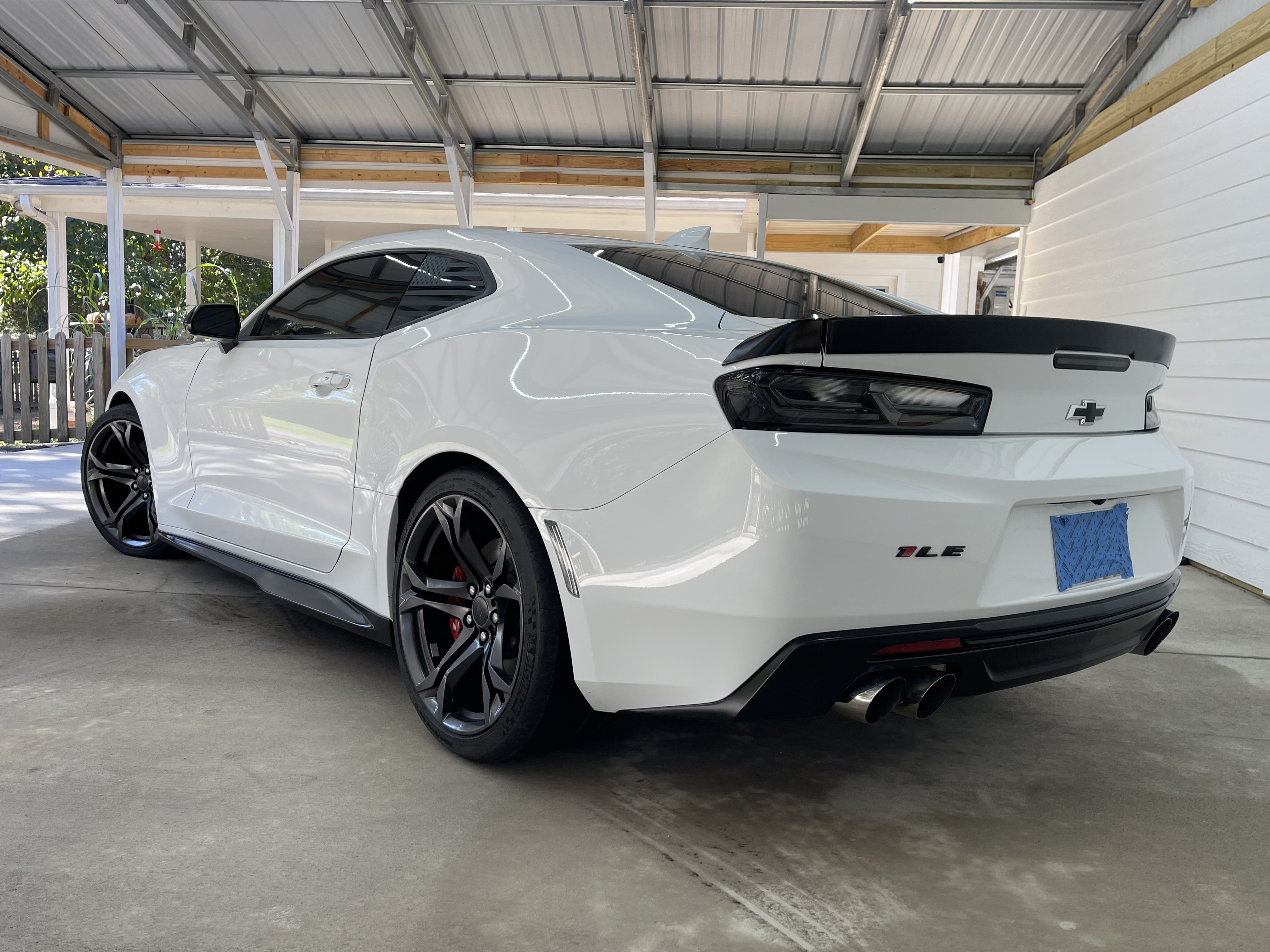 Used 2018 Chevrolet Camaro SS RWD image 2