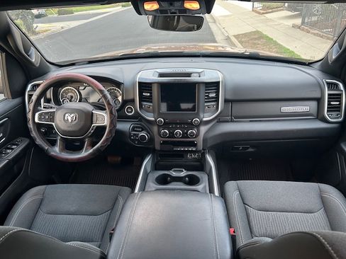Used 2021 RAM 1500 Big Horn image 5