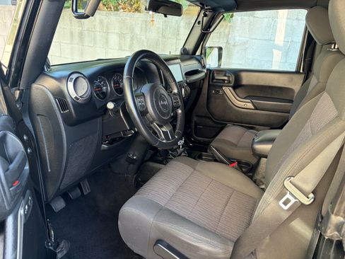 Used 2012 Jeep Wrangler Sport image 13