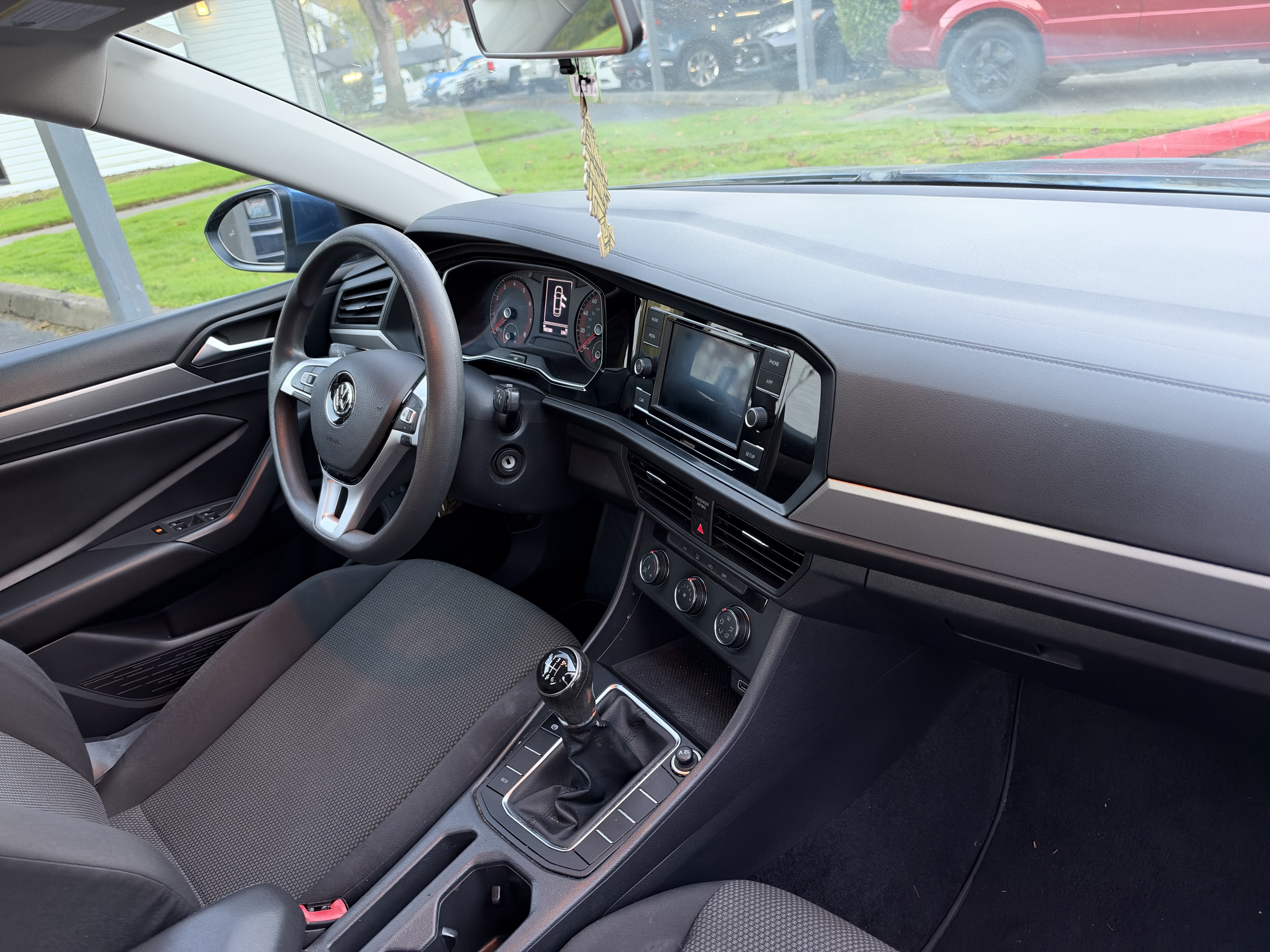 Used 2019 Volkswagen Jetta S w/ Driver Assistance Package FWD image 10