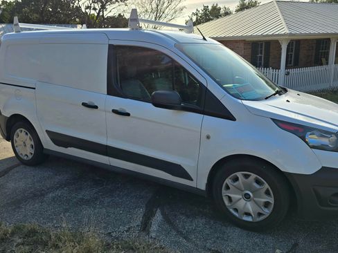 Used 2018 Ford Transit Connect XL image 2