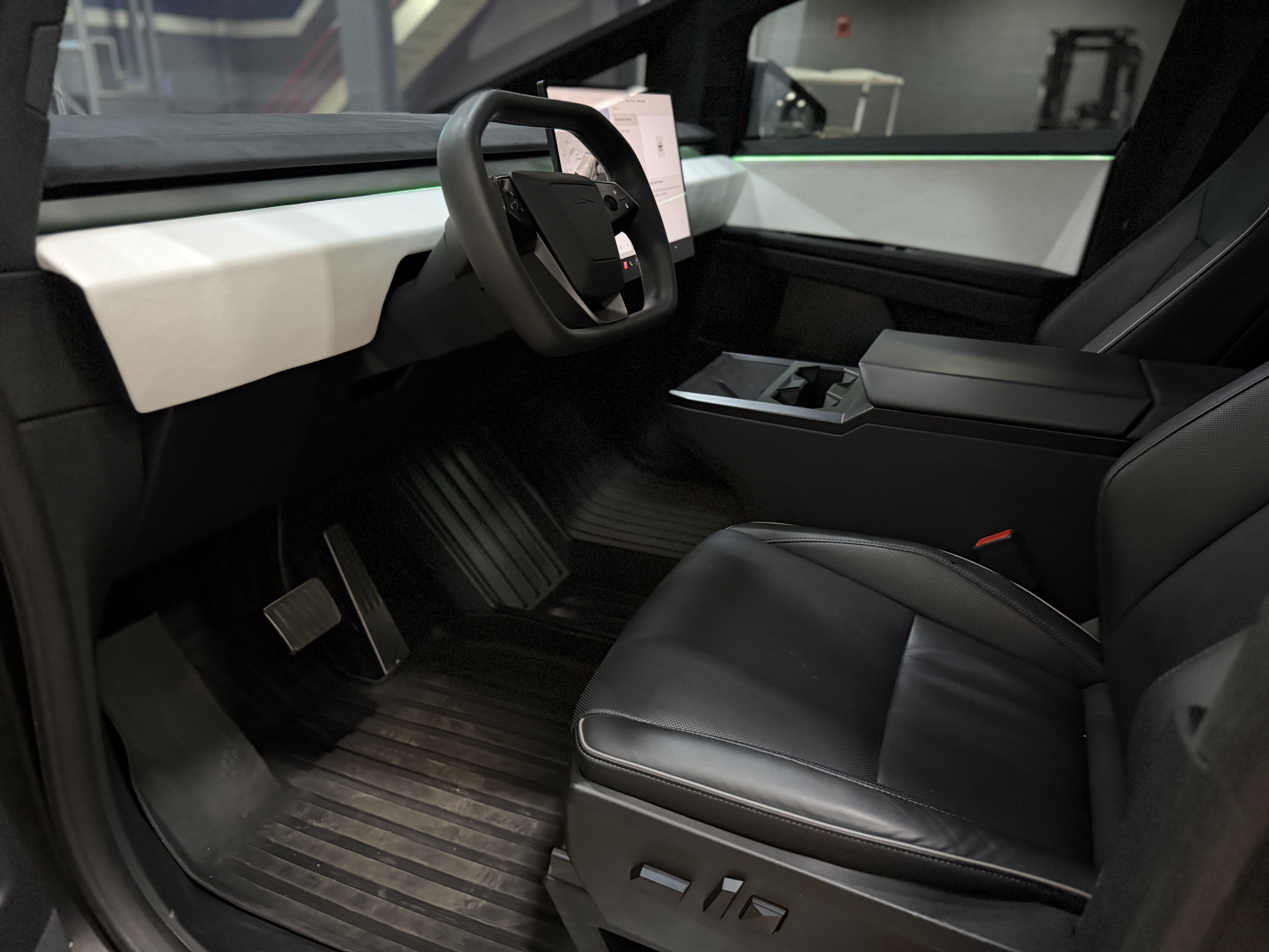 Used 2024 Tesla Cybertruck Cyberbeast AWD/4WD image 24