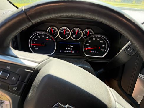 Used 2022 Chevrolet Silverado 2500 LT w/ Z71 Sport Edition image 10