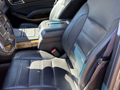 Used 2017 GMC Yukon Denali w/ Open Road Package image 5