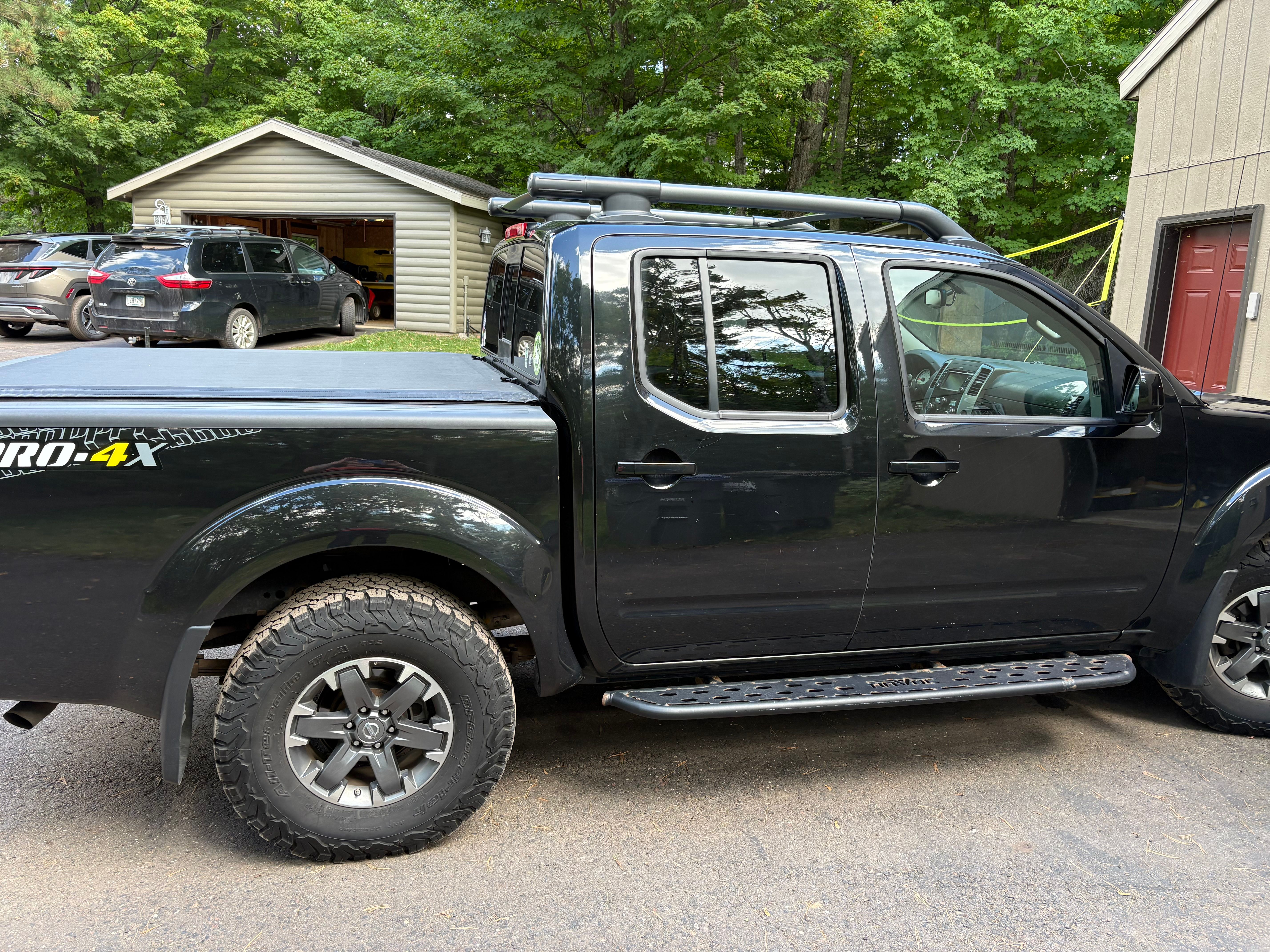 Used 2017 Nissan Frontier PRO-4X w/ Pro-4x Luxury Package AWD/4WD image 15