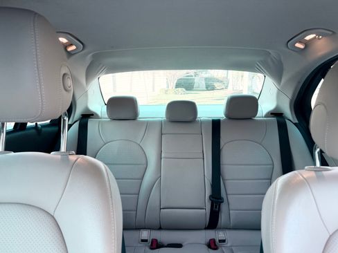 Used 2016 Mercedes-Benz C 300 Sedan image 12