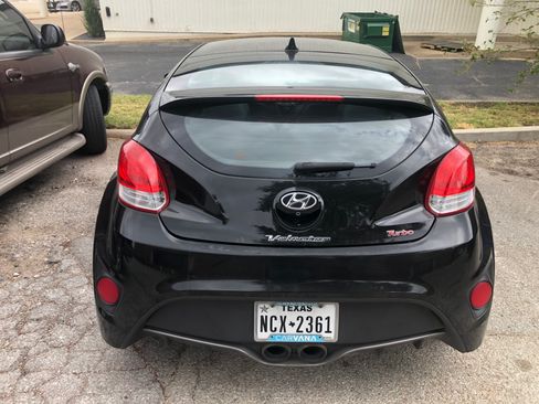 Used 2016 Hyundai Veloster Turbo image 2