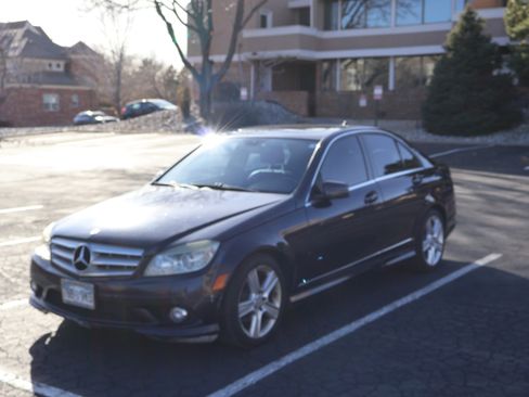 Used 2010 Mercedes-Benz C 300 4MATIC Sedan image 8