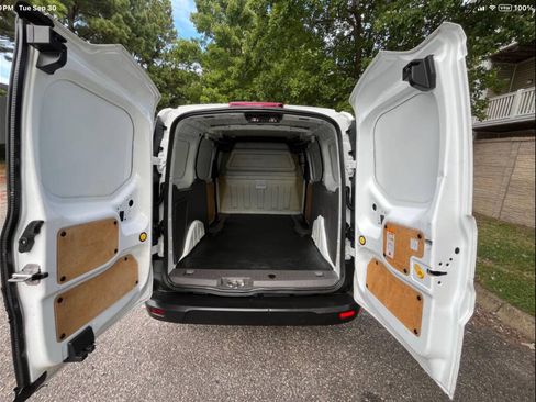 Used 2019 Ford Transit Connect XL image 14