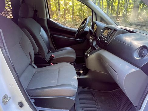 Used 2019 Nissan NV200 SV FWD image 10