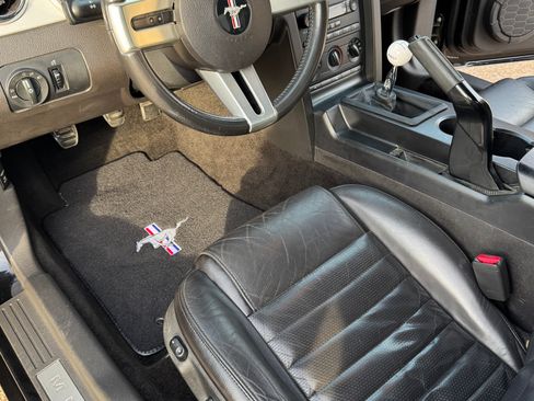 Used 2007 Ford Mustang GT Premium image 12