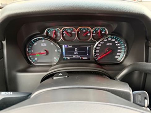 Used 2018 GMC Yukon SLE w/ SLE Value Package image 17