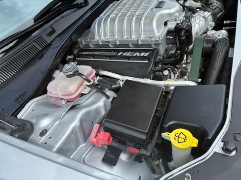 Used 2021 Dodge Charger SRT Hellcat RWD image 11