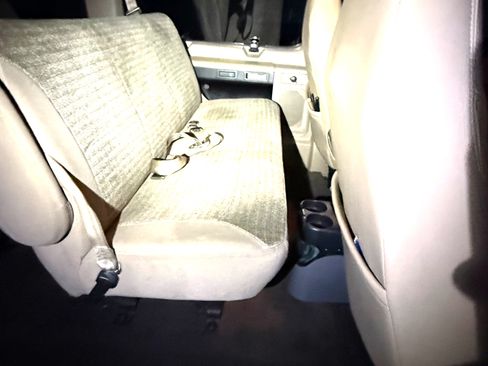 Used 2002 Ford E-350 and Econoline 350 Club Wagon image 22