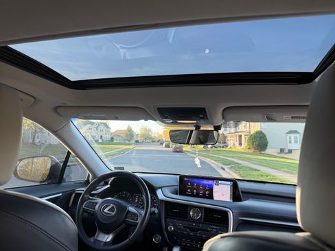 Used 2016 Lexus RX 350 AWD w/ Premium Package image 4