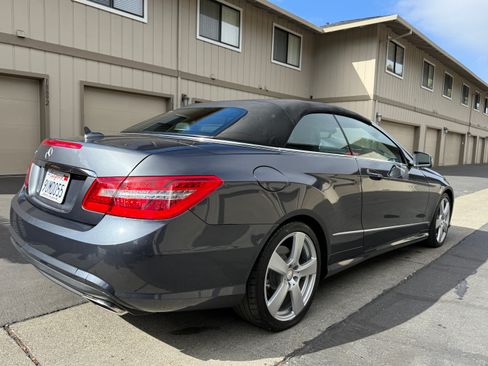 Used 2011 Mercedes-Benz E 550 Cabriolet image 18