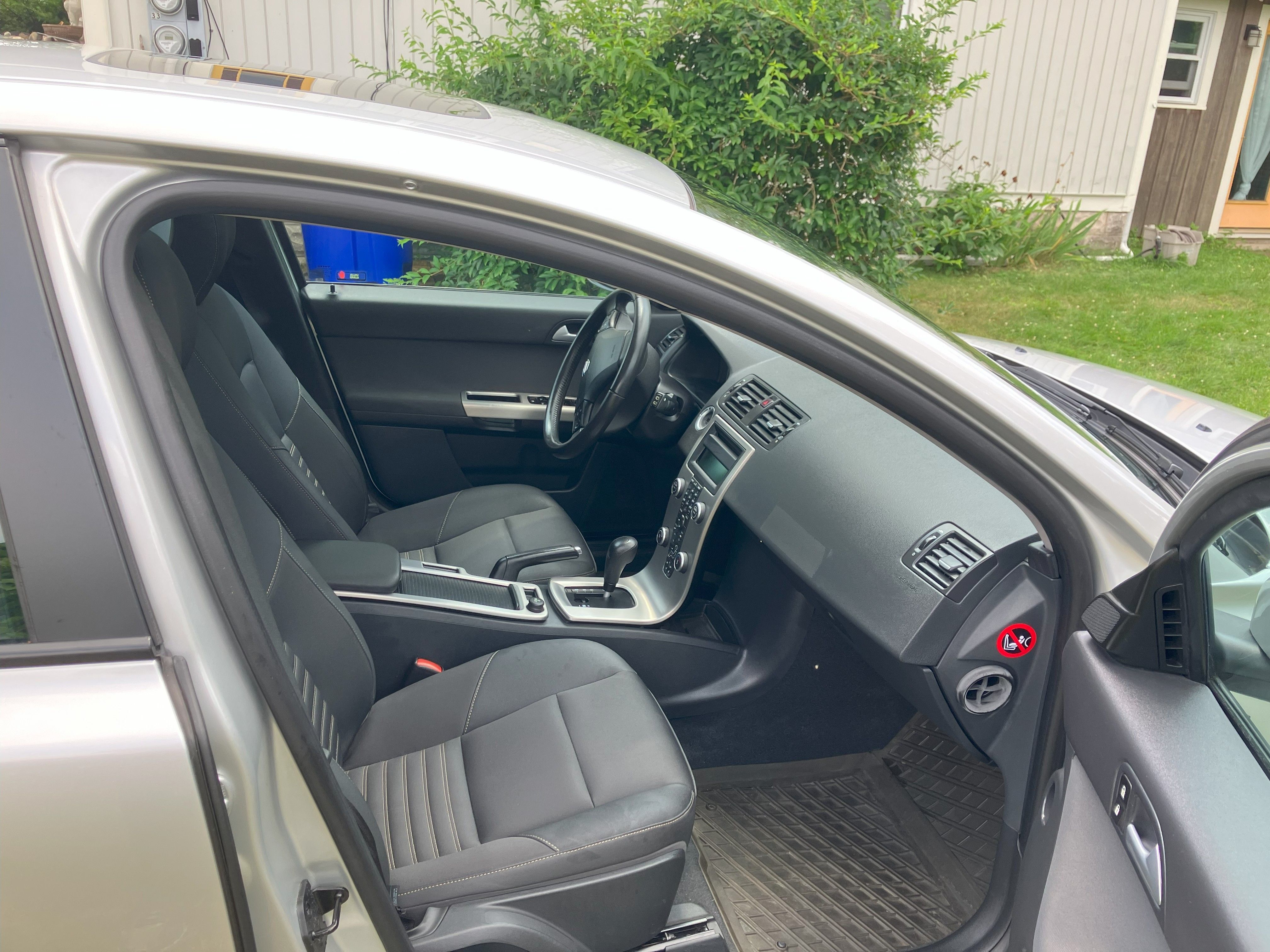 Used 2009 Volvo V50 2.4i FWD image 10