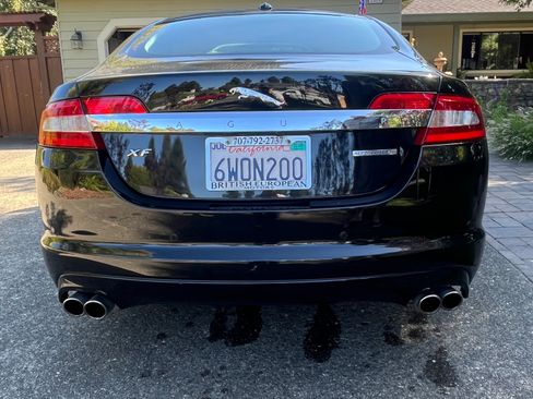 Used 2011 Jaguar XF Supercharged RWD image 2