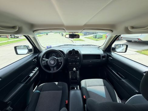 Used 2012 Jeep Patriot Sport w/ PWR Value Group FWD image 10