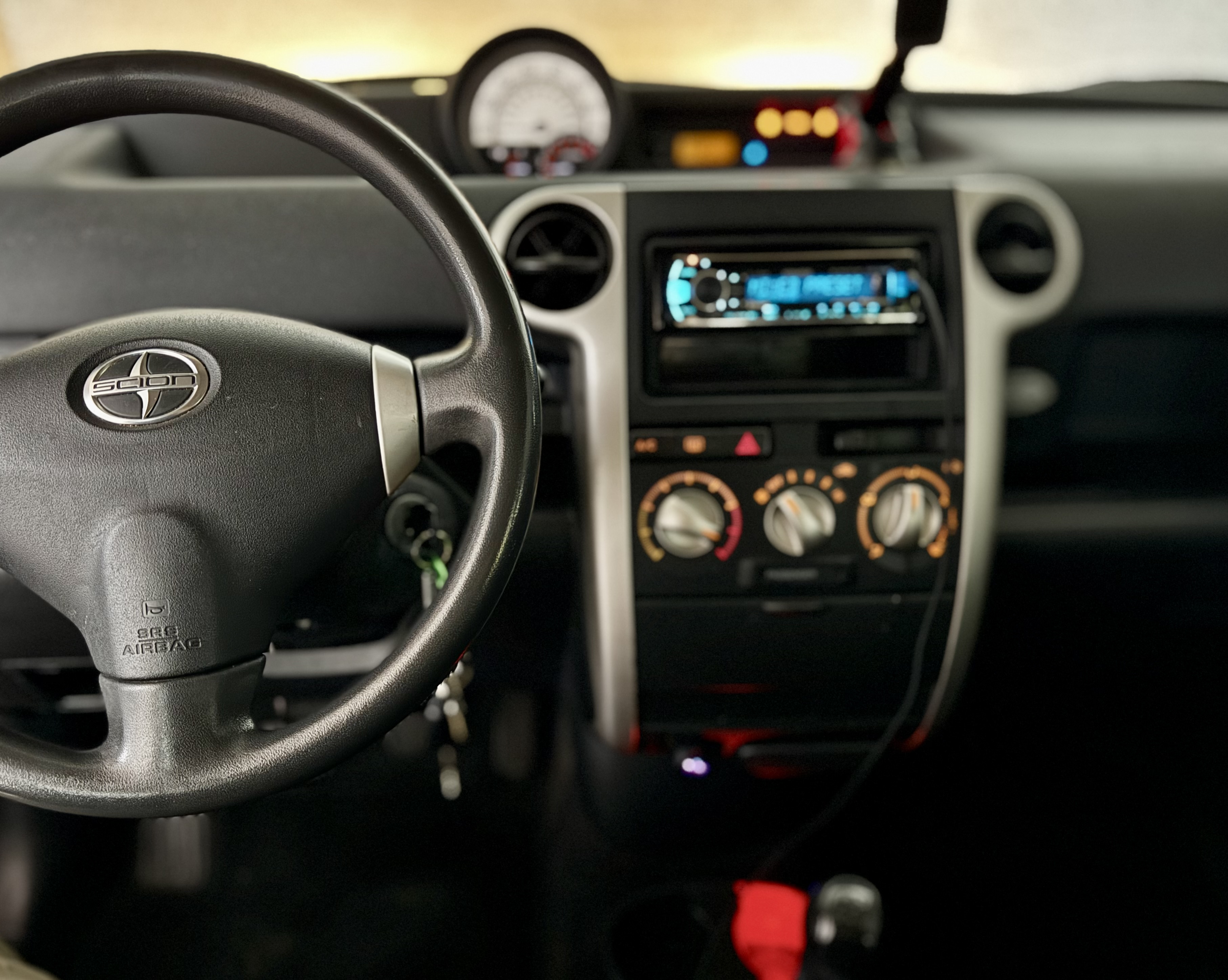 Used 2004 Scion xB FWD image 14