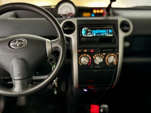 Used 2004 Scion xB image 14