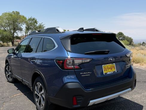 Used 2020 Subaru Outback Touring XT AWD/4WD image 5