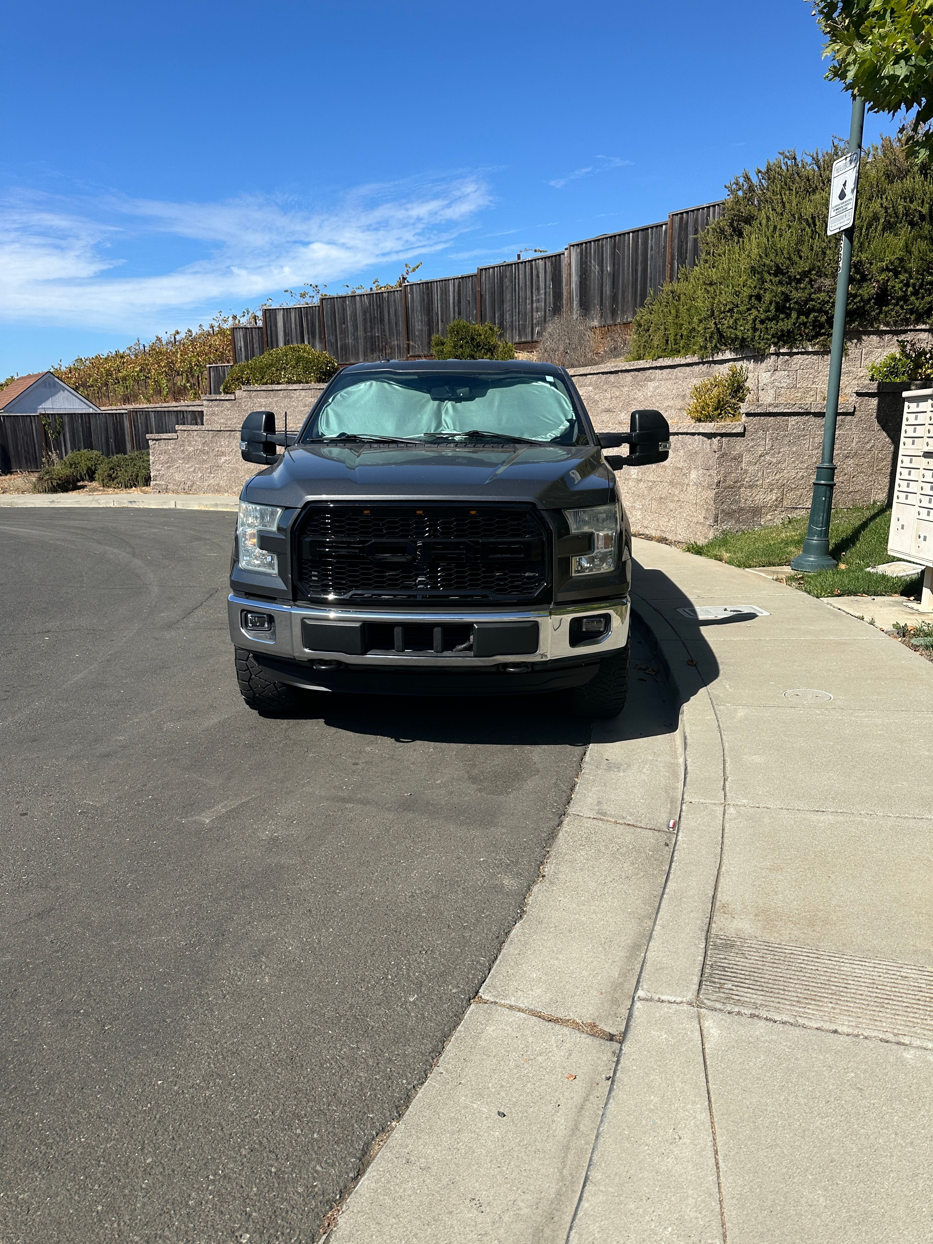 Used 2015 Ford F150 XLT w/ Equipment Group 301A Mid AWD/4WD image 8