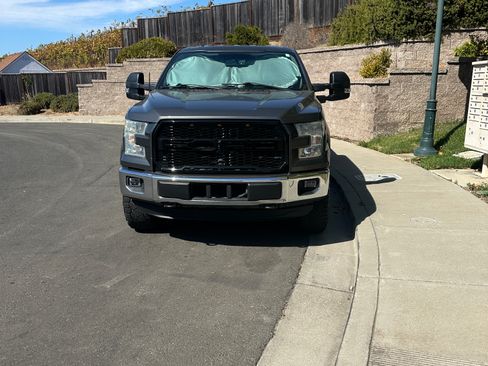 Used 2015 Ford F150 XLT w/ Equipment Group 301A Mid AWD/4WD image 8