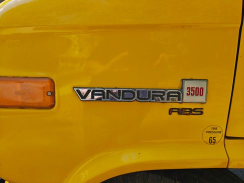 Used 1996 GMC G3500 Vandura image 2