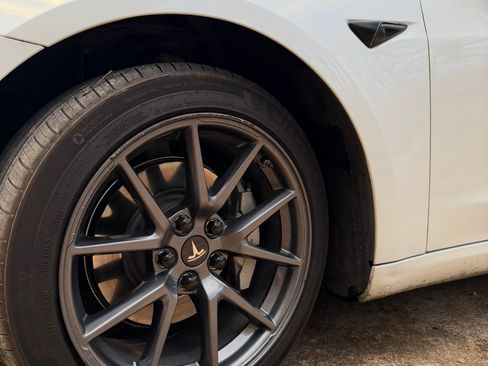 Used 2021 Tesla Model 3 Long Range image 11