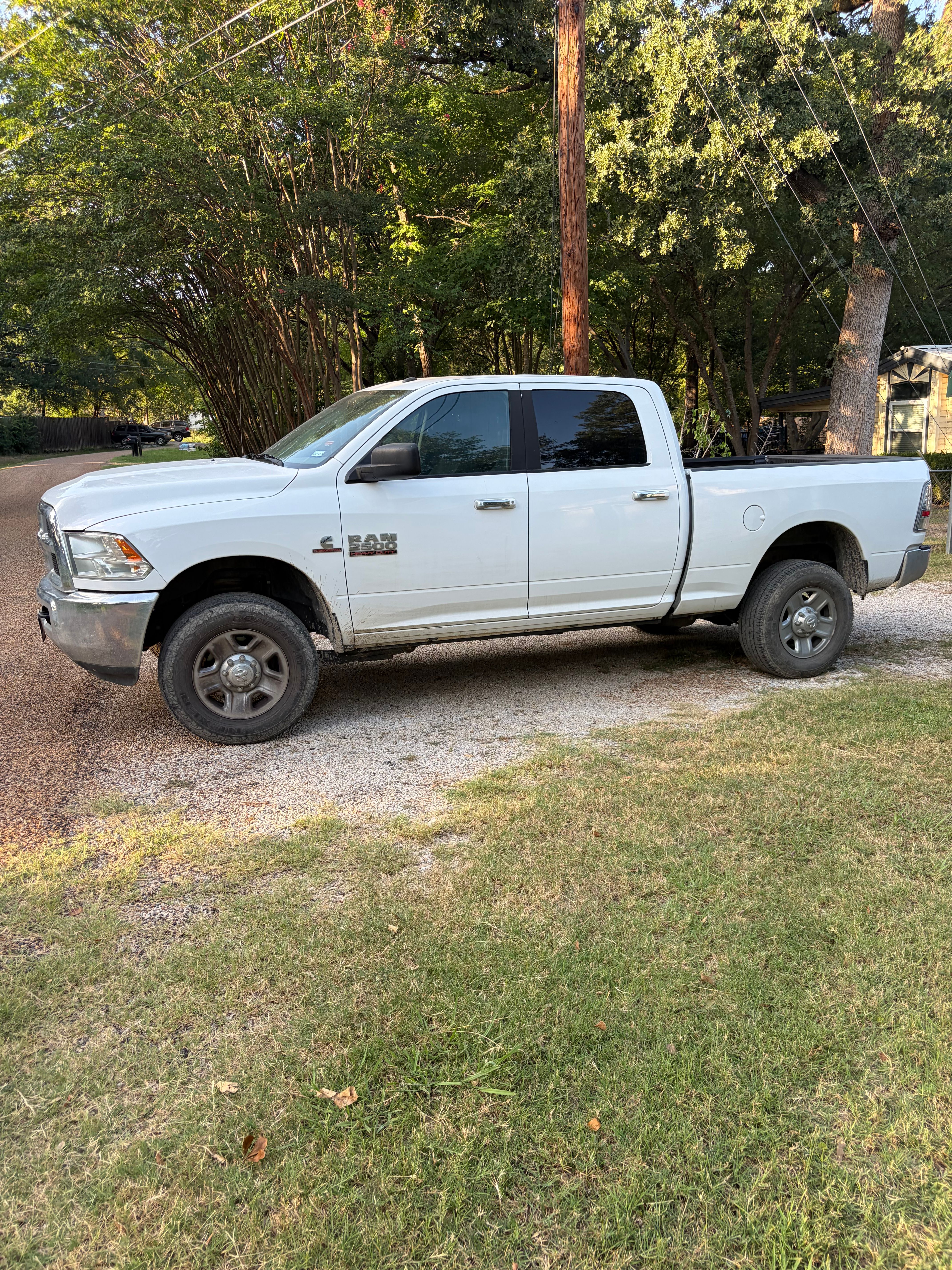 Used 2017 RAM 2500 SLT AWD/4WD image 1