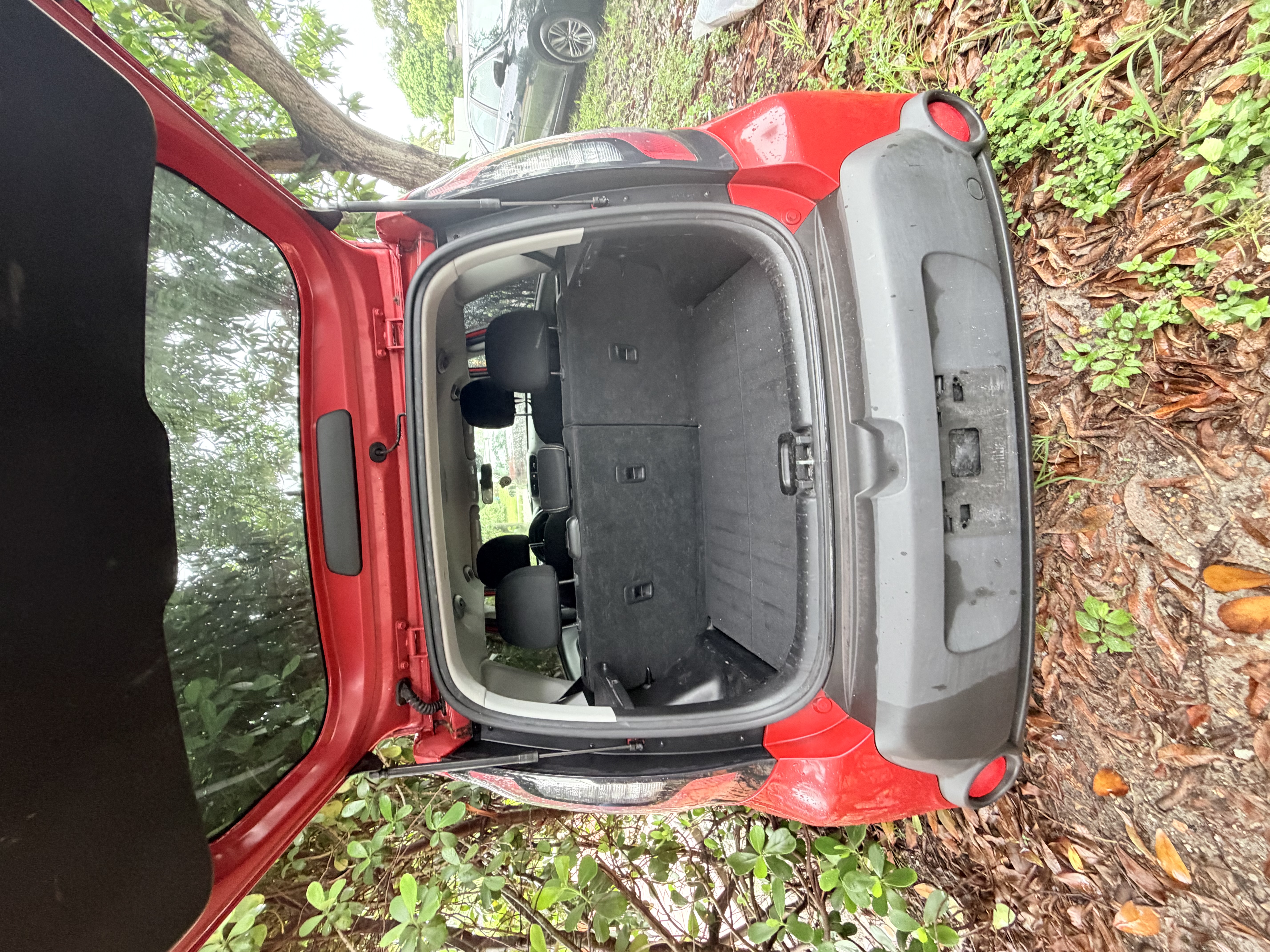 Used 2015 Kia Soul + FWD image 12