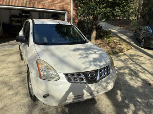 Used 2012 Nissan Rogue S w/ Special Edition Pkg image 2