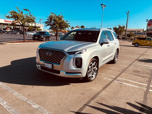 Used 2021 Hyundai Palisade Calligraphy w/ Cargo Package AWD/4WD image 2