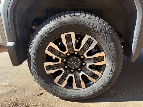 Used 2024 GMC Sierra 3500 Denali Ultimate image 14