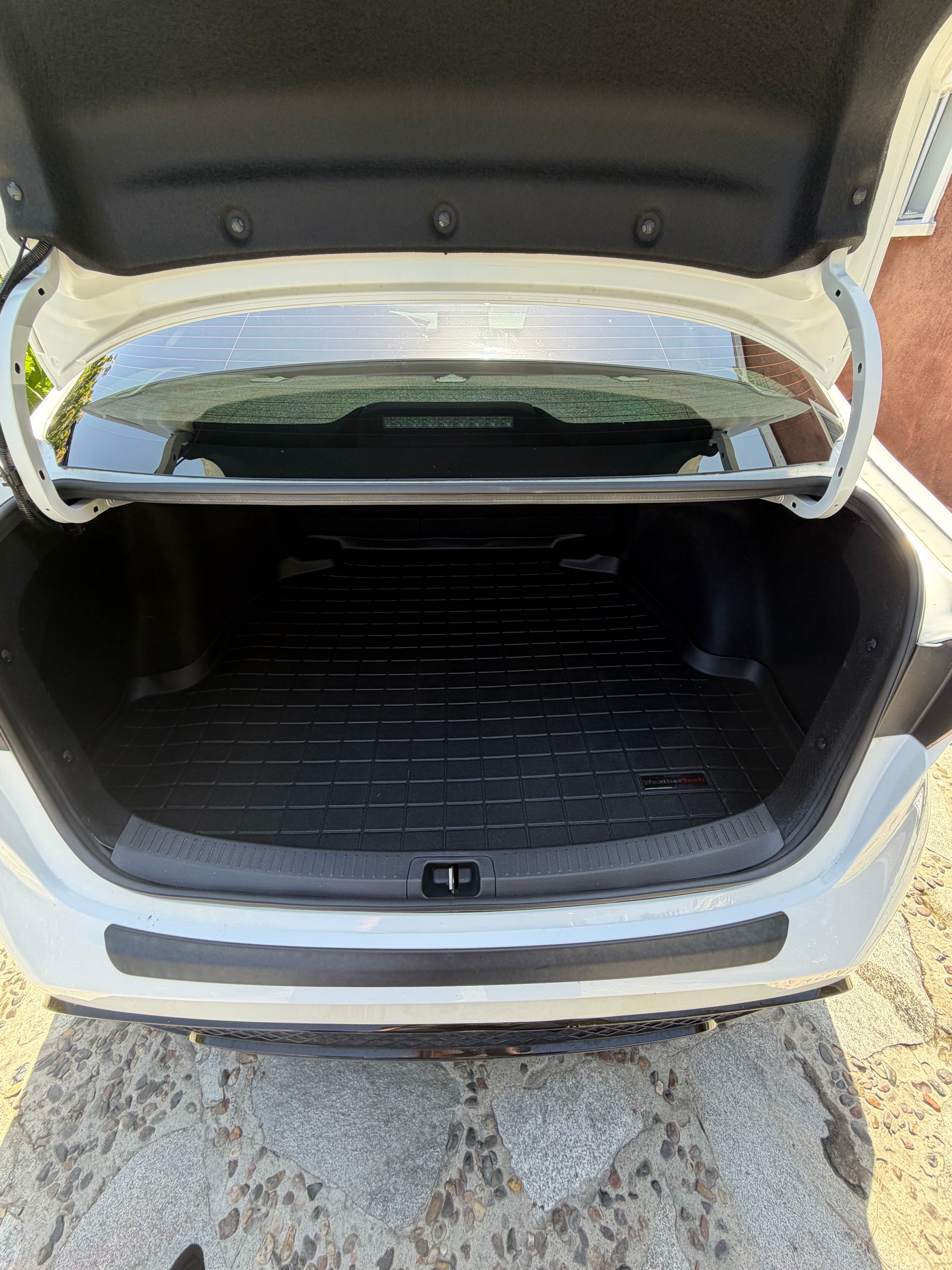 Used 2021 Toyota Corolla SE w/ Carpet Mat Package (TMS) FWD image 6