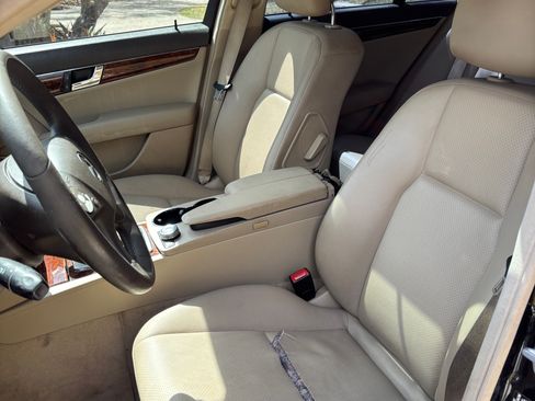 Used 2009 Mercedes-Benz C 350 Sport image 11