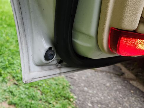 Used 1997 Jaguar XJ Vanden Plas image 16